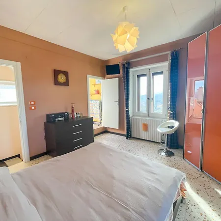 La Casa Nel Borgo By Interhome
