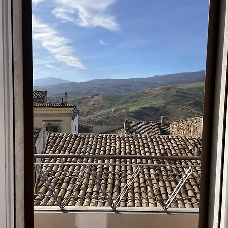 La Casa Nel Borgo By Interhome